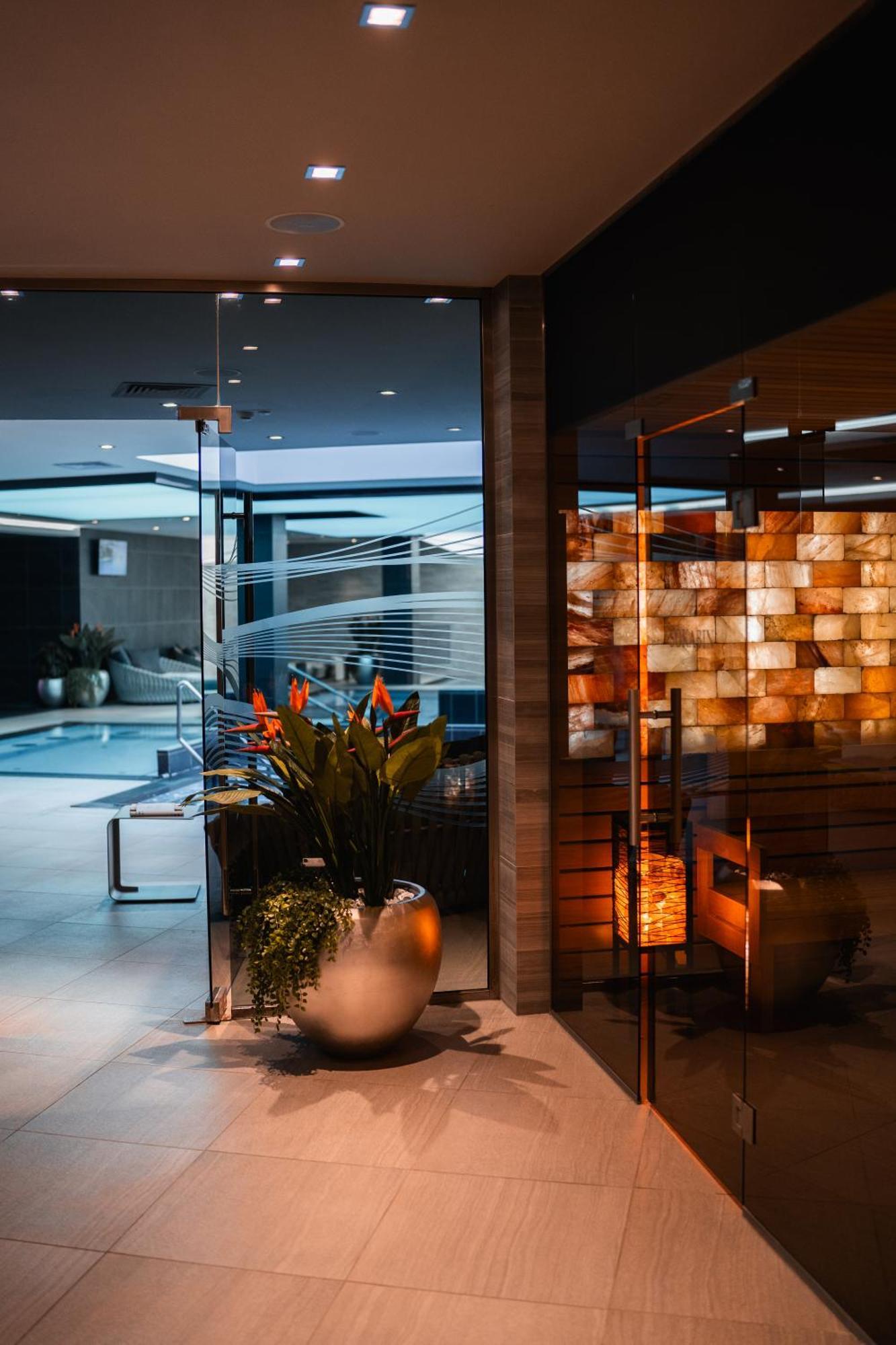 Avalon Resort & Spa Μίσκολτς Εξωτερικό φωτογραφία